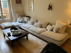 Grande chambre au bord du lac